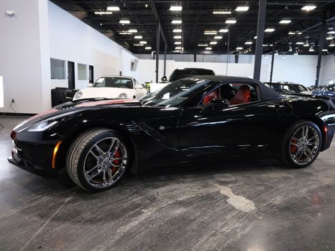 Used 2014 Chevrolet Corvette Stingray Convertible w/ 2LT Preferred Equipment Group image 11