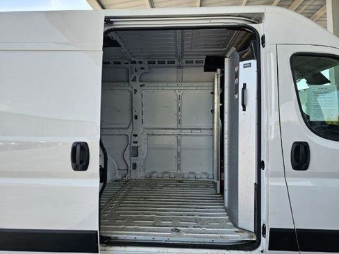 Used 2024 RAM ProMaster 2500 w/ Quick Order Package 22G SLT FWD image 28