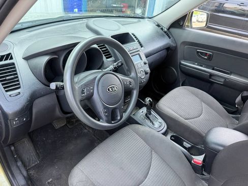 Used 2012 Kia Soul FWD image 12