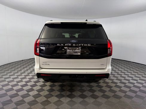 Used 2025 Ford Expedition Max Active AWD/4WD image 7