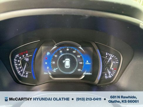 Used 2019 Hyundai Santa Fe Limited AWD/4WD image 7