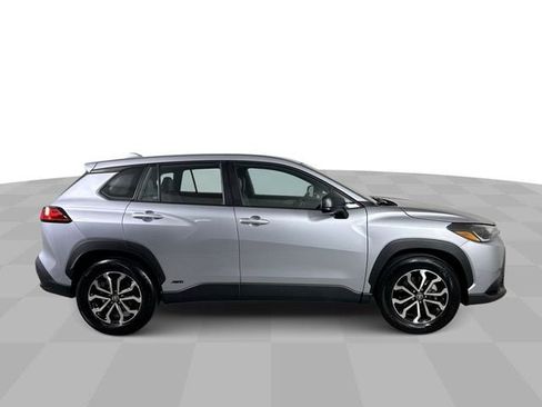 Used 2024 Toyota Corolla Cross AWD Hybrid image 9