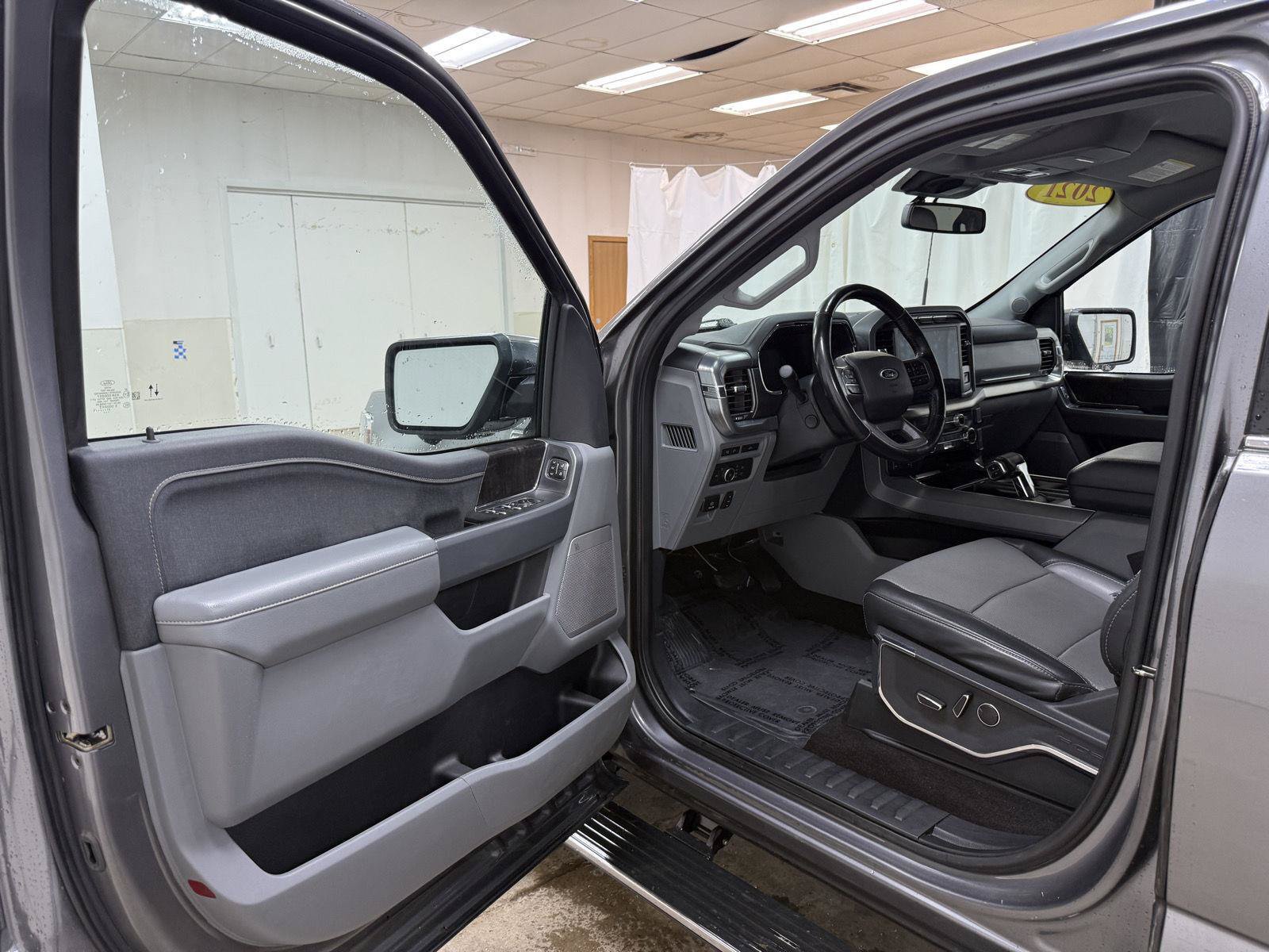 Used 2021 Ford F150 Lariat w/ Equipment Group 502A High AWD/4WD image 12