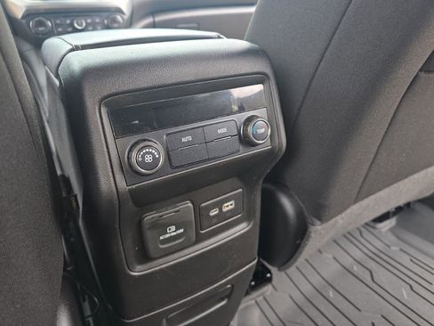 Used 2021 GMC Acadia SLE w/ Infotainment Package AWD/4WD image 22