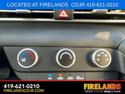 Used 2026 Hyundai Elantra SE FWD image 18