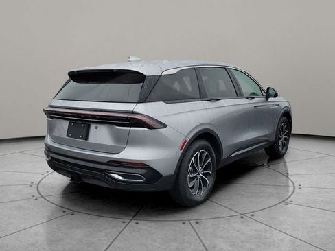 New 2026 Lincoln Nautilus Premier image 7