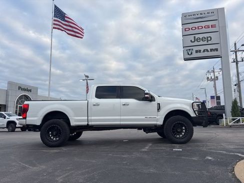 Used 2021 Ford F250 Platinum w/ FX4 Off-Road Package AWD/4WD image 4