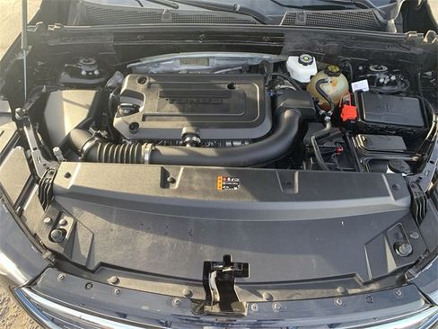 Certified 2021 Buick Envision Essence w/ Sport Touring Package image 30