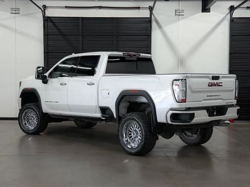 Used 2022 GMC Sierra 2500 Denali w/ Denali Ultimate Package AWD/4WD image 13