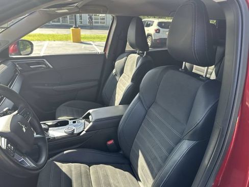 Used 2025 Mitsubishi Outlander SE AWD/4WD image 15