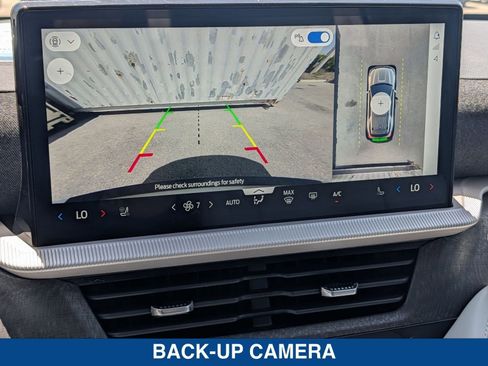 New 2026 Ford Explorer Platinum image 32