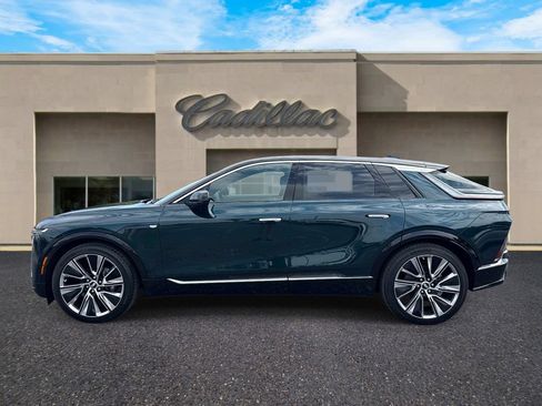 New 2026 Cadillac Lyriq Signature Luxury w/ Nappa Leather Package RWD image 6