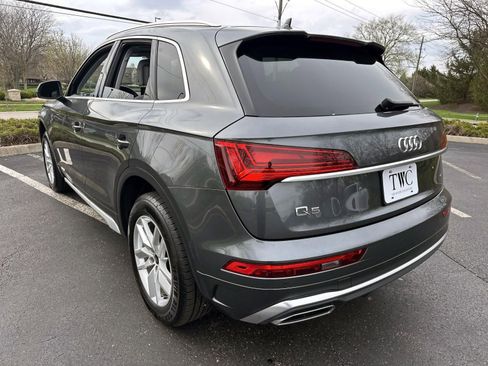 Used 2023 Audi Q5 2.0T Premium w/ Convenience Package image 7