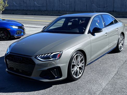 Used 2023 Audi S4 Premium Plus w/ Premium Plus Package AWD/4WD image 10