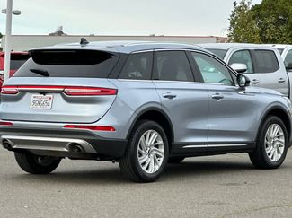 Used 2022 Lincoln Corsair FWD w/ Rear Removable Package Tray video 2