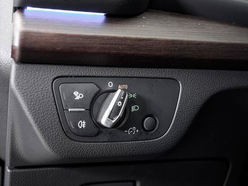 Certified 2025 Audi Q5 2.0T Premium Plus w/ Premium Plus Package image 10