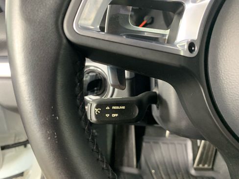 Used 2019 Porsche 718 Cayman S RWD image 21