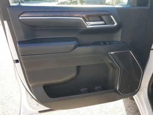 Used 2024 GMC Sierra 1500 SLE image 21