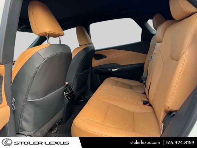 Used 2023 Lexus RX 350 w/ Accessory Package (2T) AWD/4WD image 15