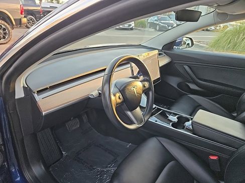 Used 2018 Tesla Model 3 Mid Range image 12