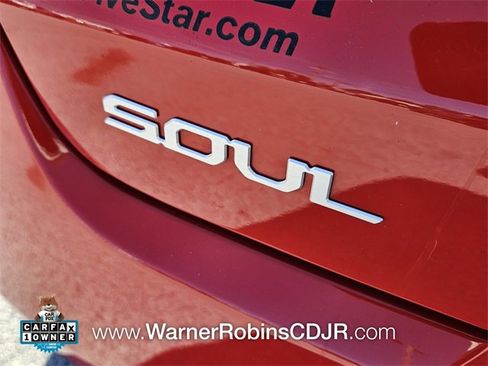 Used 2025 Kia Soul GT-Line image 11