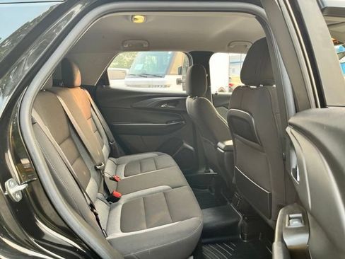 Used 2022 Chevrolet TrailBlazer LT w/ Convenience Package AWD/4WD image 18