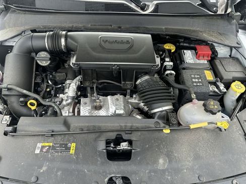 Used 2025 Jeep Compass Trailhawk AWD/4WD image 19