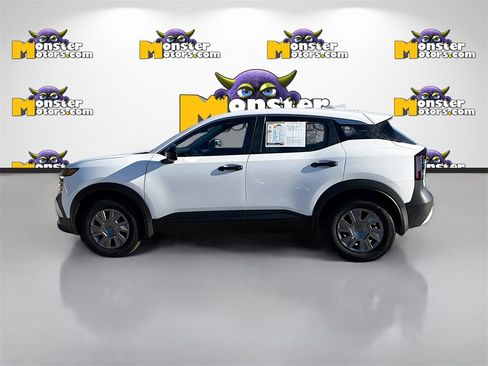Used 2025 Nissan Kicks S image 8