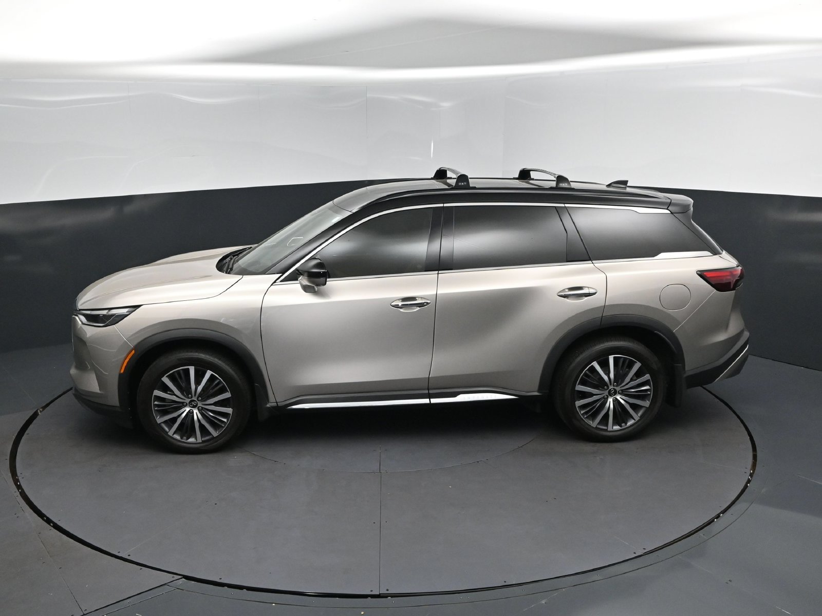 Used 2025 INFINITI QX60 Autograph w/ Cargo Package AWD/4WD image 32