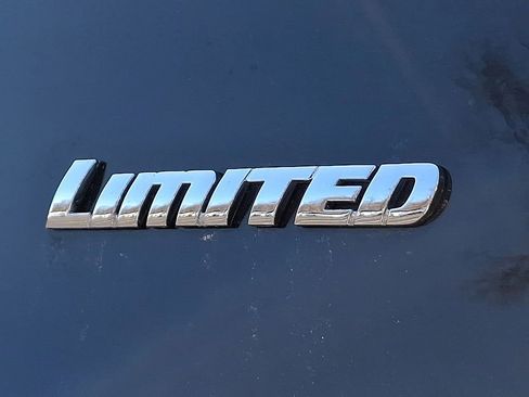 Used 2018 Toyota 4Runner Limited image 30