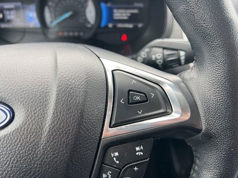 Used 2023 Ford Edge SEL image 17