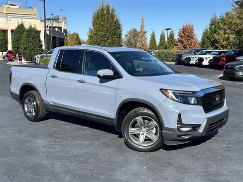 Used 2023 Honda Ridgeline RTL-E image 2
