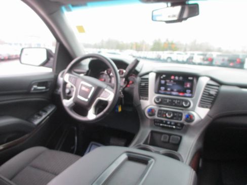 Used 2015 GMC Yukon SLE w/ Convenience Package image 21