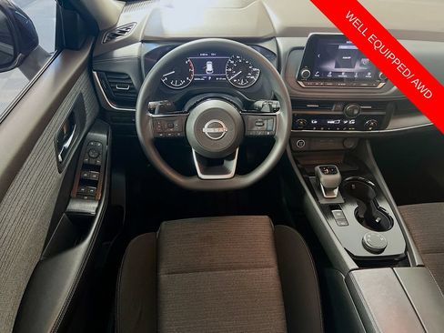 Used 2023 Nissan Rogue SV AWD/4WD image 21