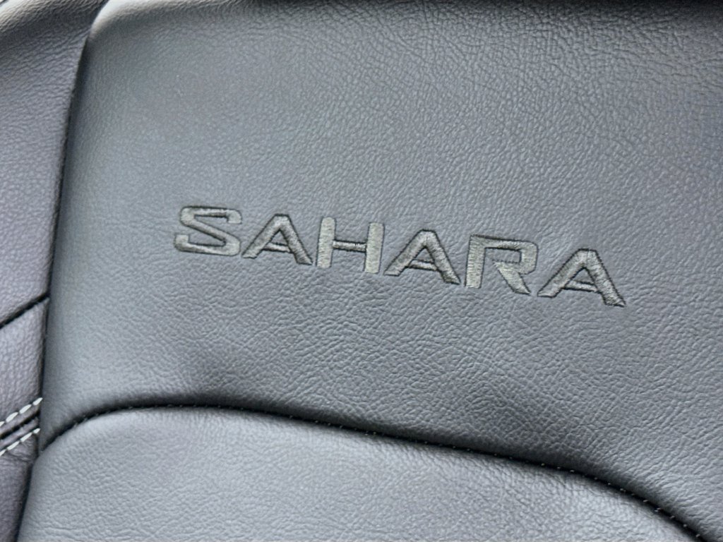 Certified 2022 Jeep Wrangler Unlimited Sahara w/ Cold Weather Group AWD/4WD image 22