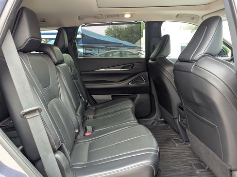 Used 2022 INFINITI QX60 Sensory w/ Cargo Package image 24