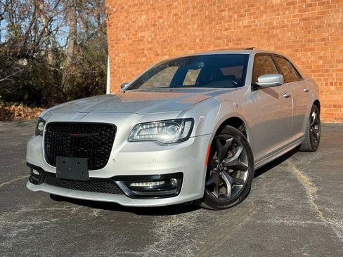 Used 2021 Chrysler 300 S w/ S Model Appearance Package image 4