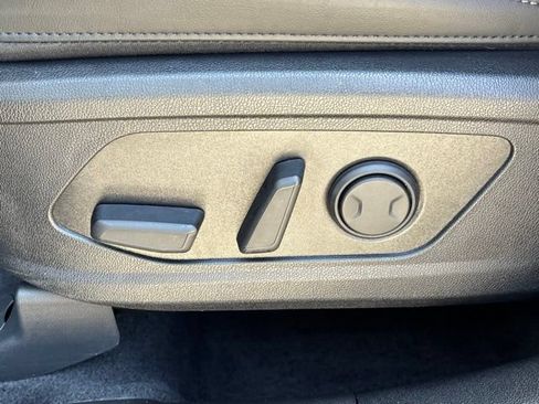 Used 2025 Kia Sorento S w/ Panoramic Sunroof Package FWD image 22