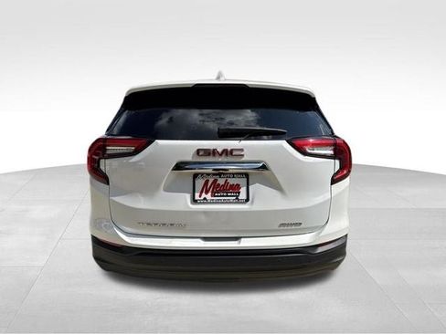 Used 2023 GMC Terrain SLE AWD/4WD image 6