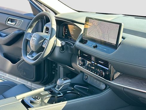 New 2026 Nissan Rogue Platinum w/ Platinum Premium Package image 5