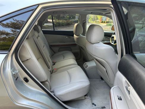Used 2006 Lexus RX 330 FWD image 34