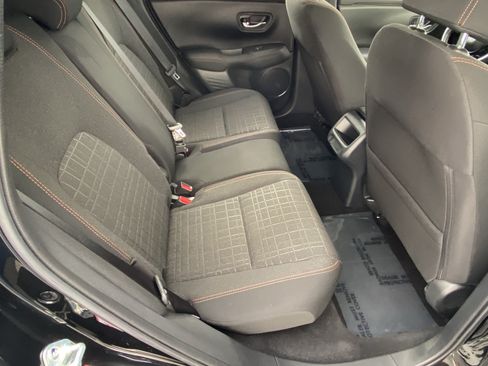 Used 2025 Honda HR-V Sport image 11