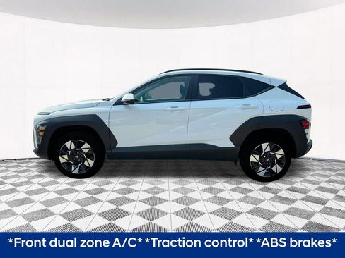 Used 2025 Hyundai Kona SEL AWD/4WD image 5