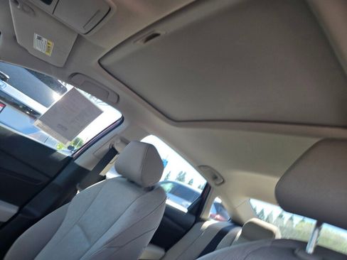 Certified 2025 Honda Accord SE image 16