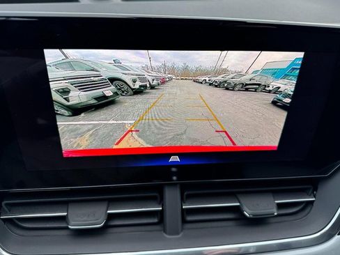 New 2026 Chevrolet Trax LT w/ Driver Confidence Package image 39