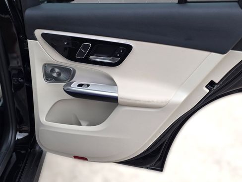 New 2026 Mercedes-Benz GLC 300 4MATIC image 18