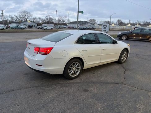 Used 2015 Chevrolet Malibu LT image 4
