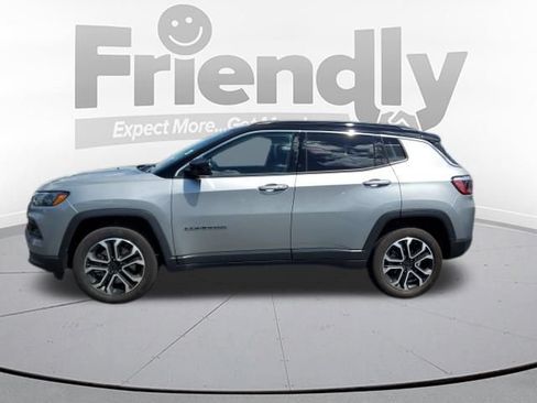 Used 2023 Jeep Compass Limited AWD/4WD image 2