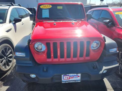 Used 2023 Jeep Wrangler Sport S image 2