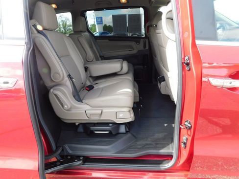 Certified 2022 Honda Odyssey Touring image 22